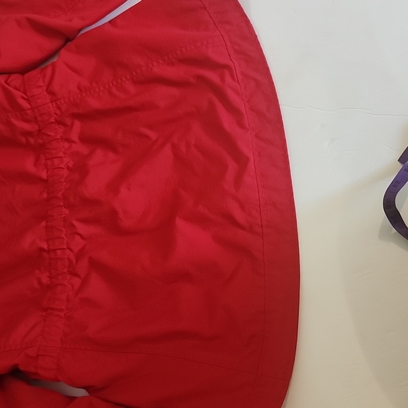 Tommy Hilfiger Red Ski Jacket with Black and White Stripes - Picture 7 of 13